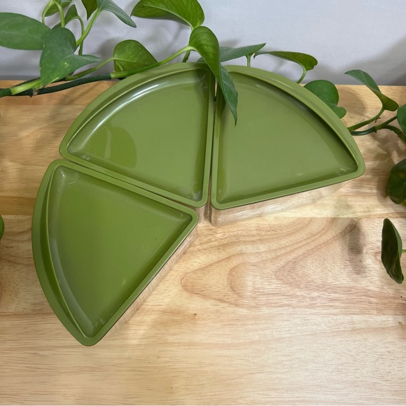 Vintage Rubbermaid Avocado Green Set of 5 Retro Food Storage Containers - Picture 3 of 6